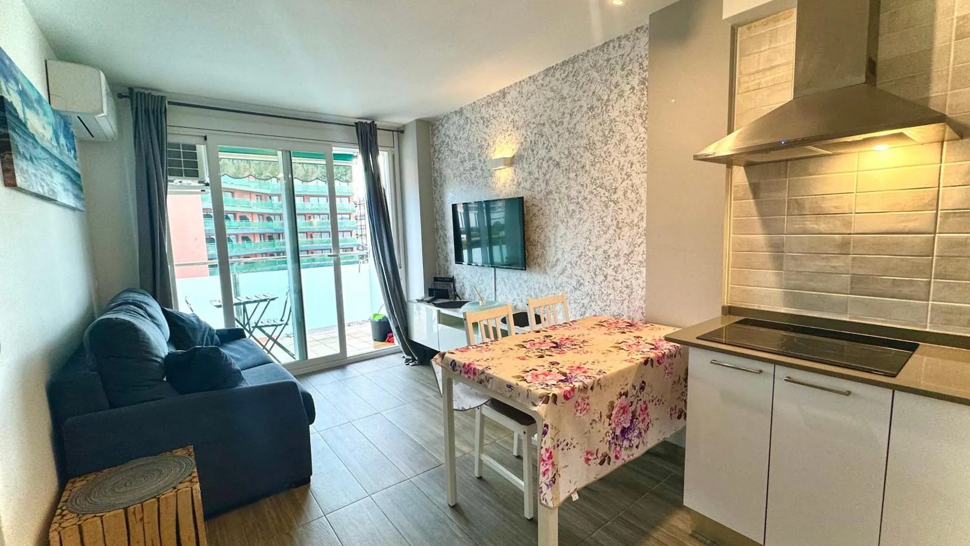 Apartment El Paradis Lloret de Mar